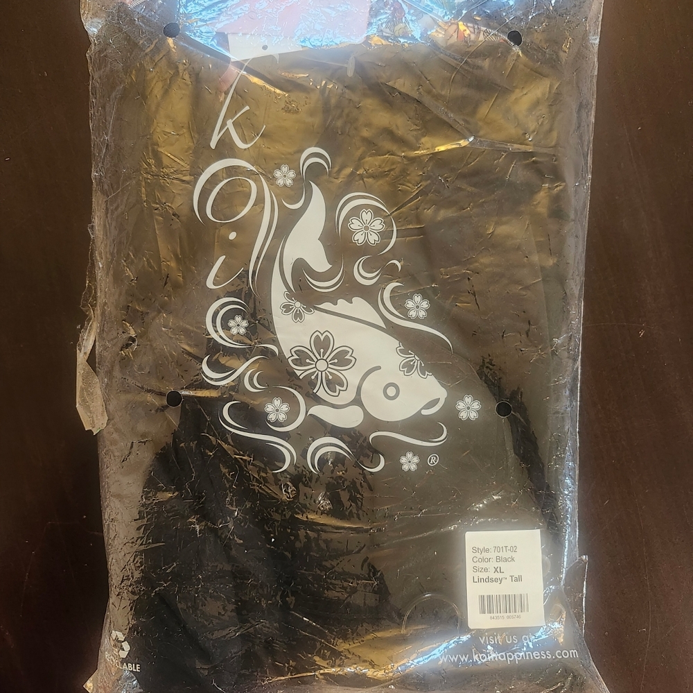 NWT Koi scrub pants